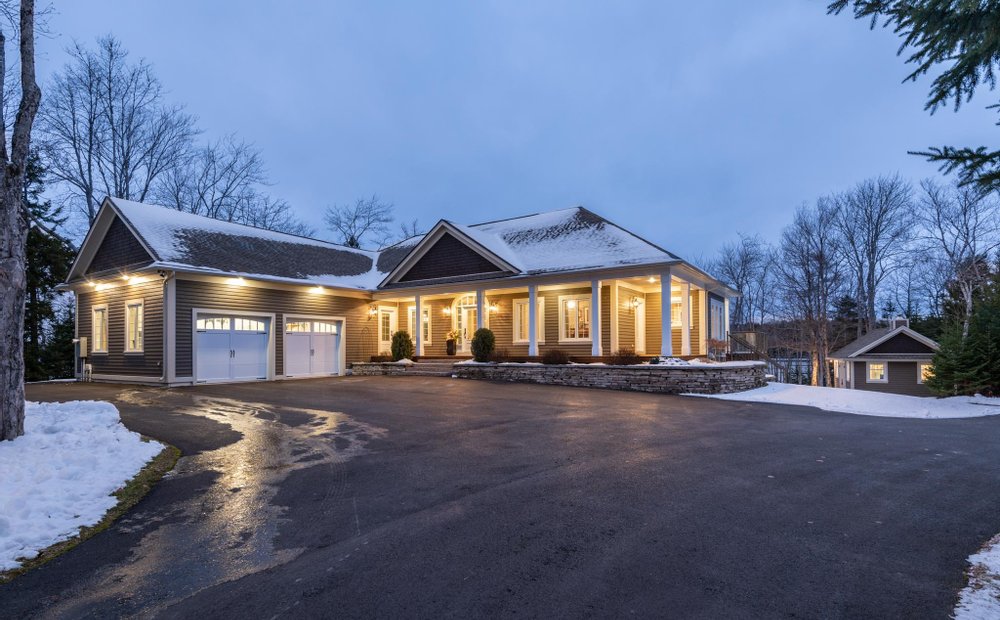 Luxus Seeblick Hauser Zum Verkaufen In Kanada Jamesedition