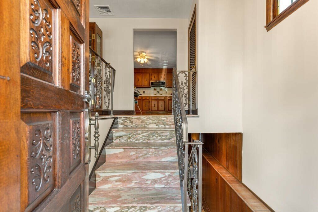 House in Everett, Massachusetts, United States 5 - 11274654