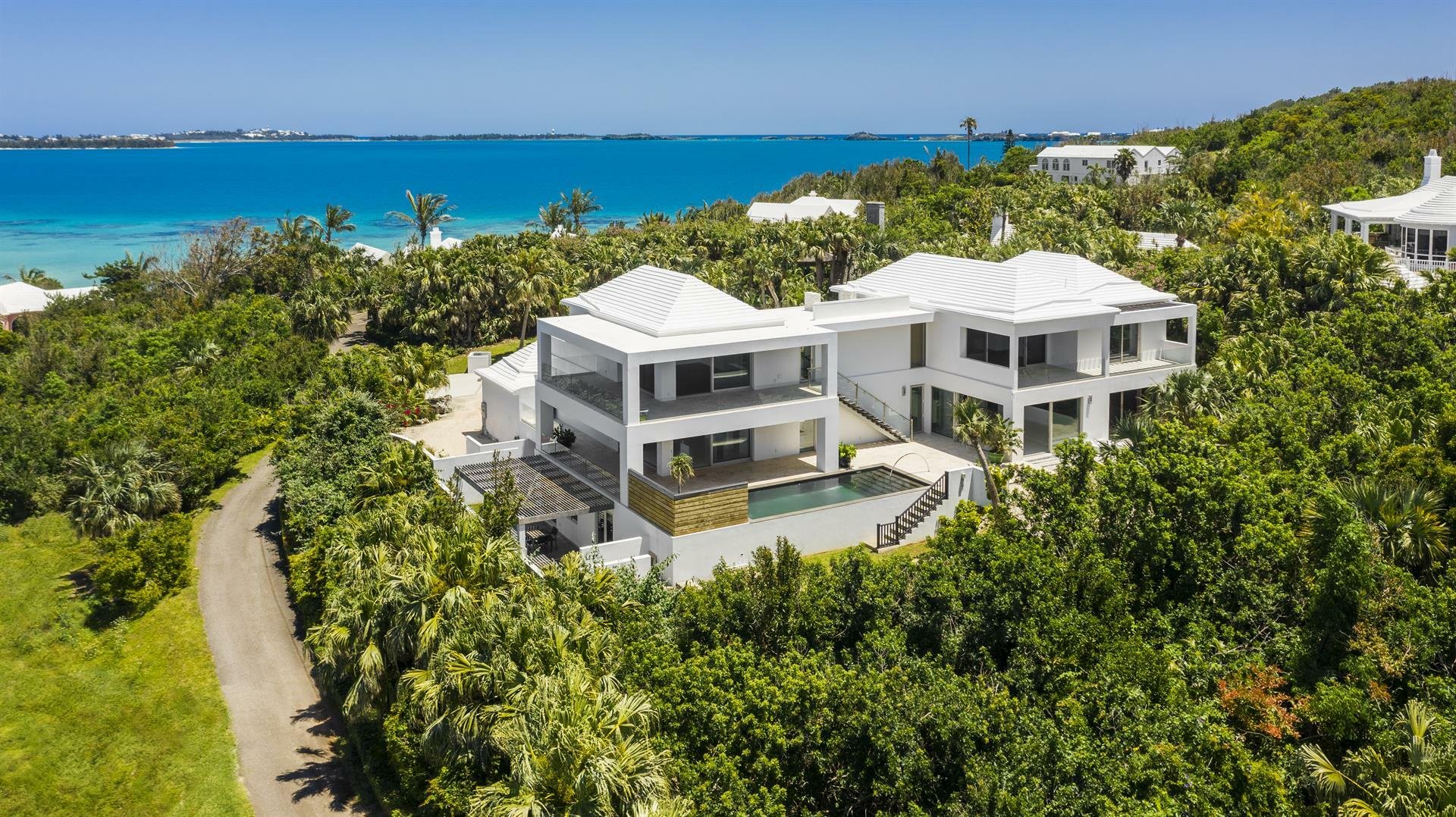 Bermuda'S Modern House In Hamilton Parish, Bermuda For Sale