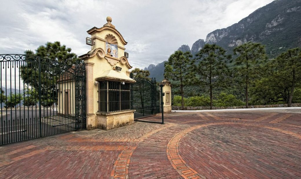 El Santuario Garza García, In San Pedro Garza García, Nuevo Leon ...