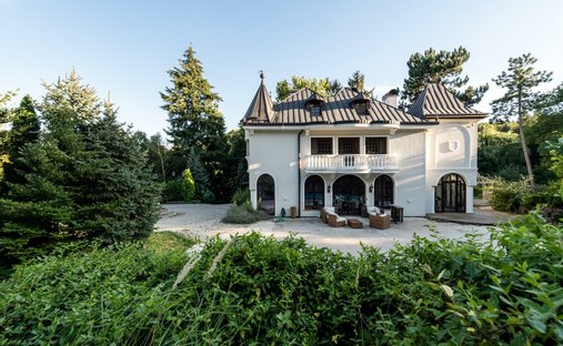 Luxury homes for sale in Slovakia | JamesEdition