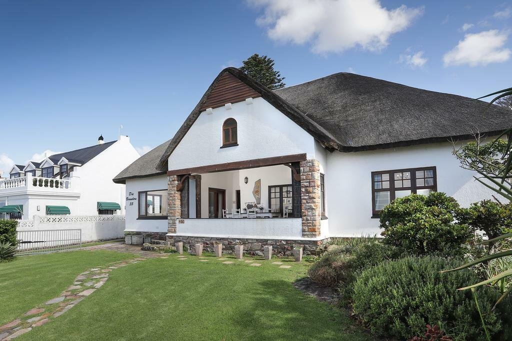 Spectacular Seafront Property Under In Hermanus, Western Cape, South