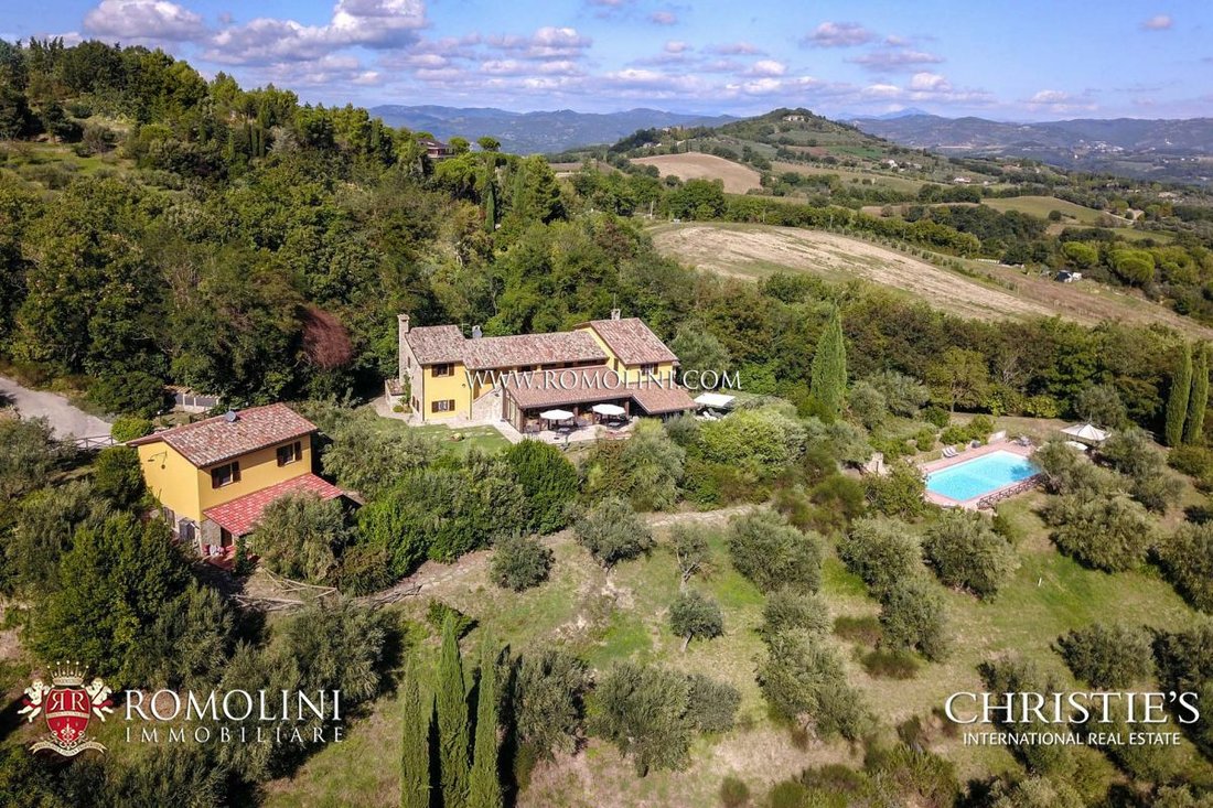 Umbria Perugia, Umbria: Agriturismo With In Castel Del Piano, Umbria ...