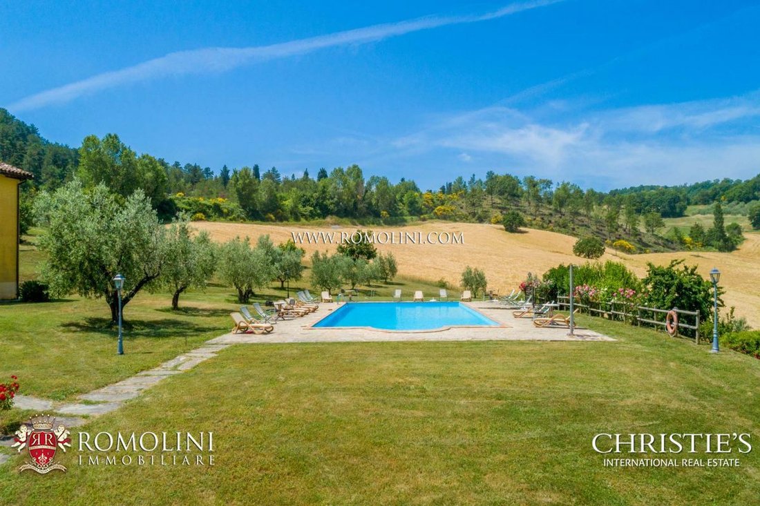 Umbria 10 Bedroom Agriturismo For Sale In Gubbio In Gubbio, Umbria