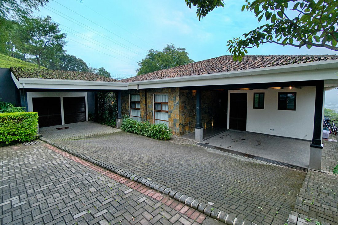 House in Escazu, San José Province, Costa Rica 1 - 11278437