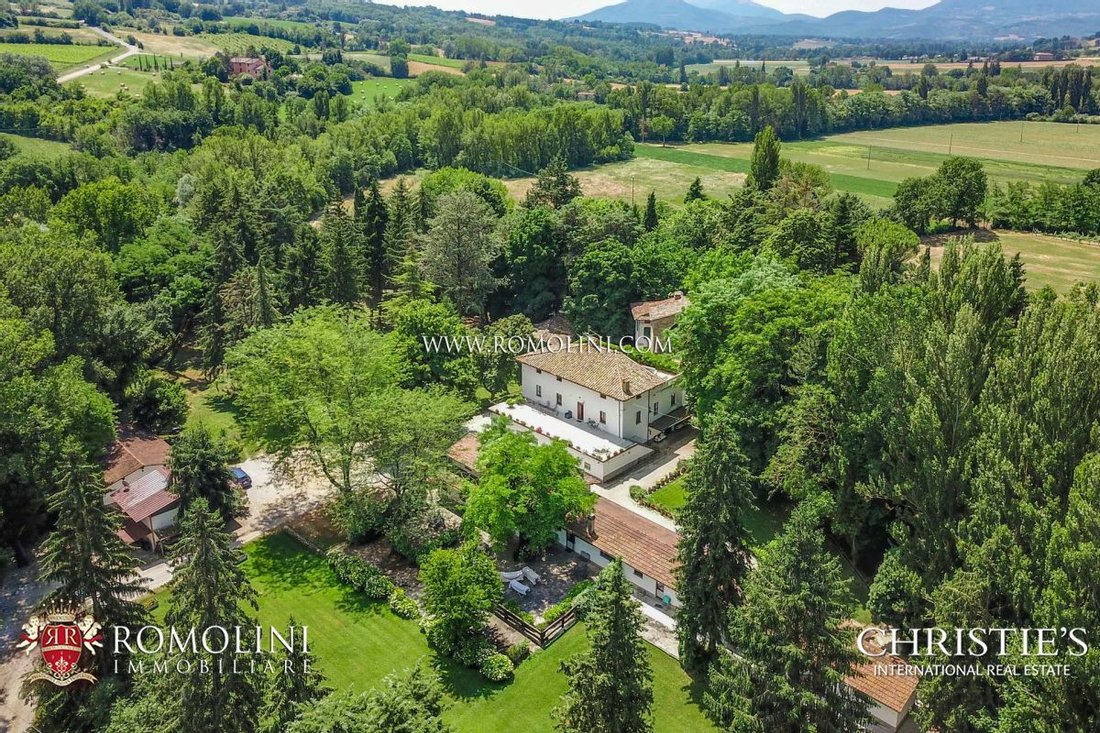 Umbria Small Hamlet For Sale In Montone In Montone, Umbria, Italy For Sale (11181607)