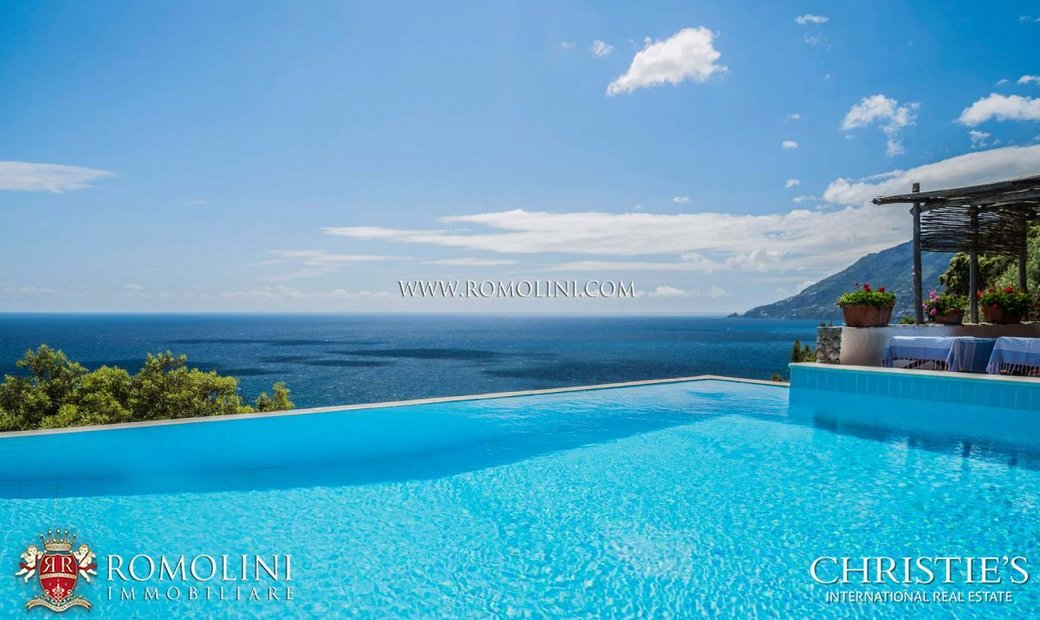 Amalfi Coast Pieds Dans L'eau Waterfront Villa For In Maiori, Campania