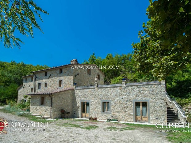 House in Pieve Santo Stefano, Tuscany, Italy 1