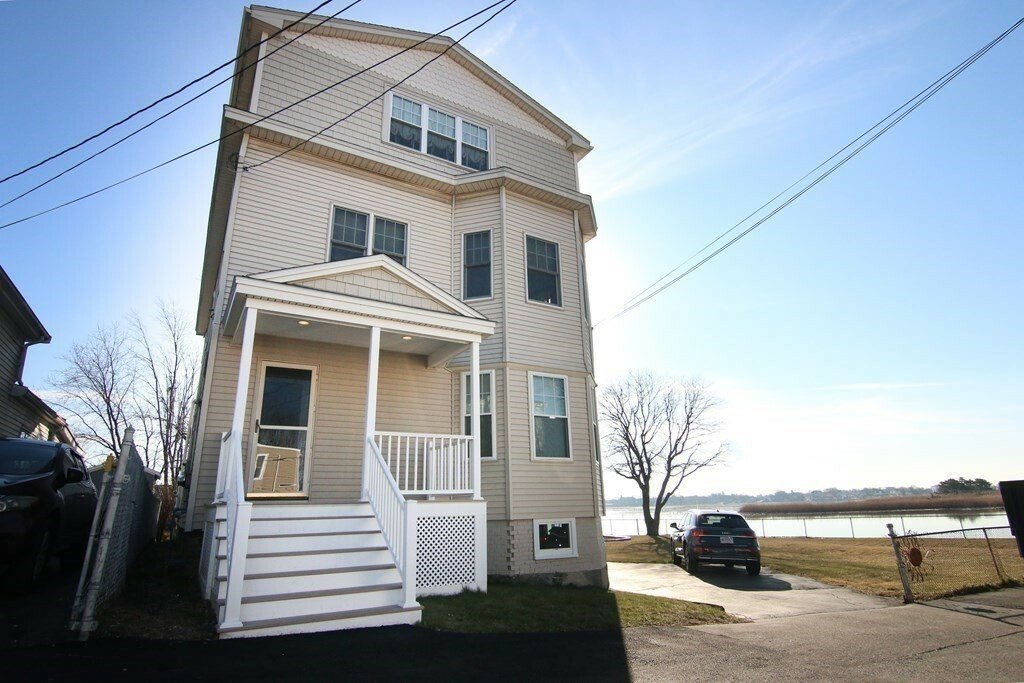 House in Revere, Massachusetts, United States 4 - 11283191