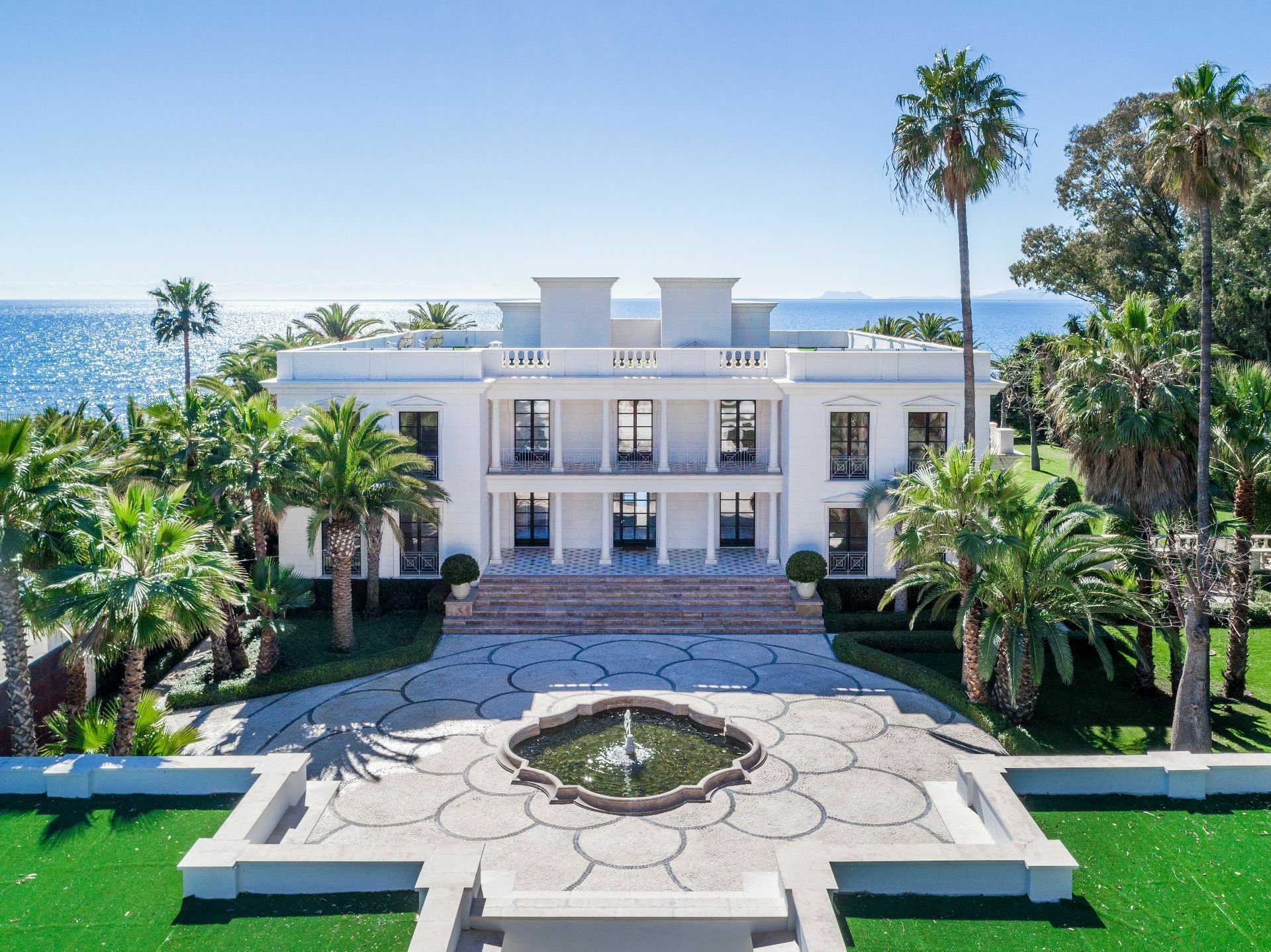 Propiedades y Casas de Lujo a la Venta por Agentes a Nivel Mundial