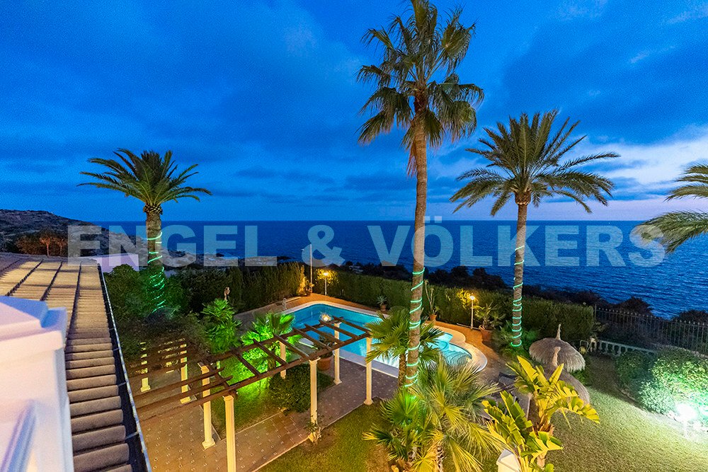 Majestic Villa With Garden Right By The In Alicante, Valencian