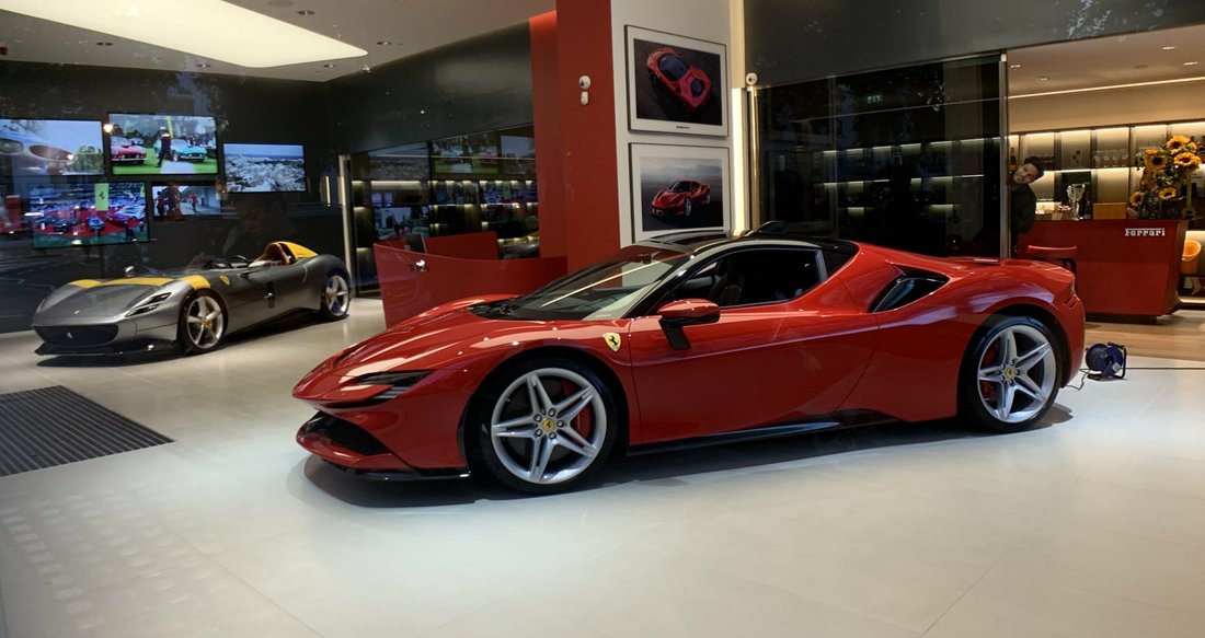Coupe in Bologna, Emilia-Romagna, Italy 2 - 11288994
