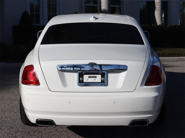 Sedan in United States 5 - 11285700