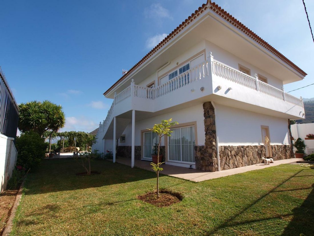 Villa in Guia de Isora, Canary Islands, Spain 3 - 11295985