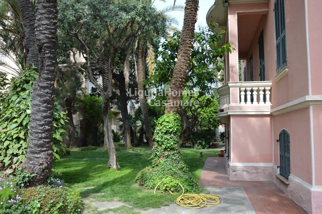 Villa in Bordighera, Liguria, Italy 2 - 11297210