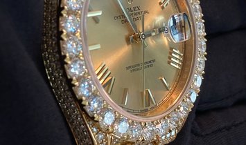 Rolex Day-Date Bespoke 228238 Diamond Bezel and Bracelet in 18 Ct Yellow Gold