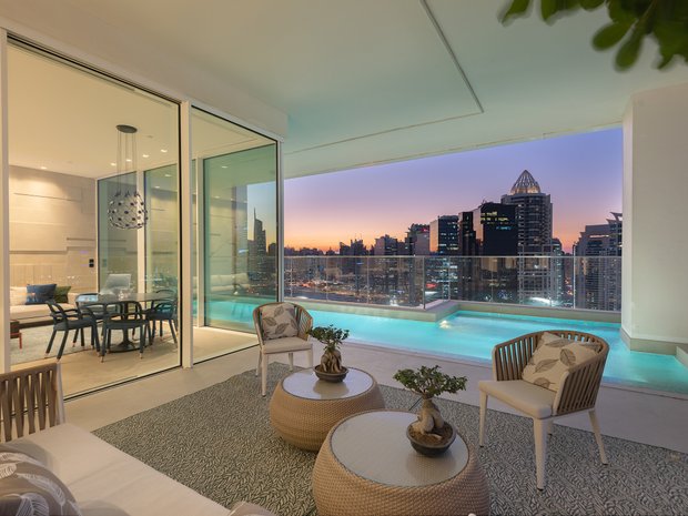 Luxury apartments with air conditioning for sale in Jumeirah Golf Estates,  Dubai, Dubai, United Arab Emirates | JamesEdition