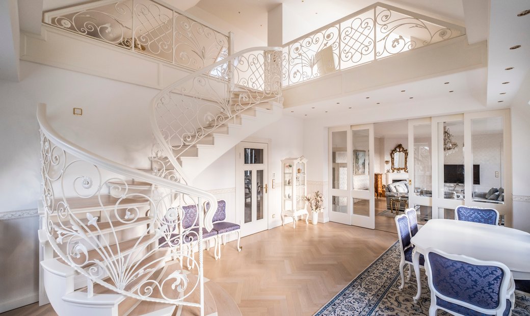 Exclusive Penthouse In A Impressive Villa In A Top In Hamburg, Hamburg, Germany For Sale (11308761)