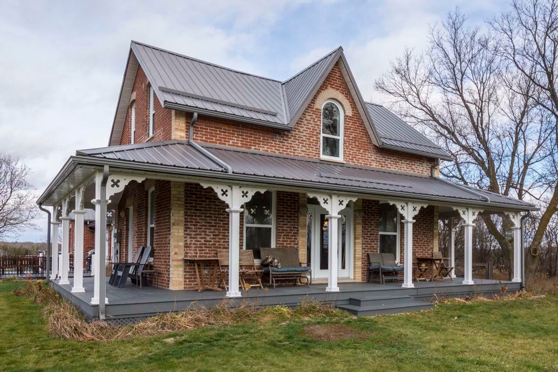 Completely Renovated 1870 Loyalist Classic In Warkworth, Ontario