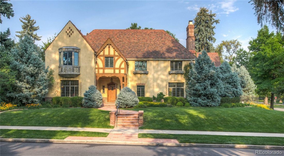 Storybook Tudor Mansion In Aurora, Colorado, United States For Sale