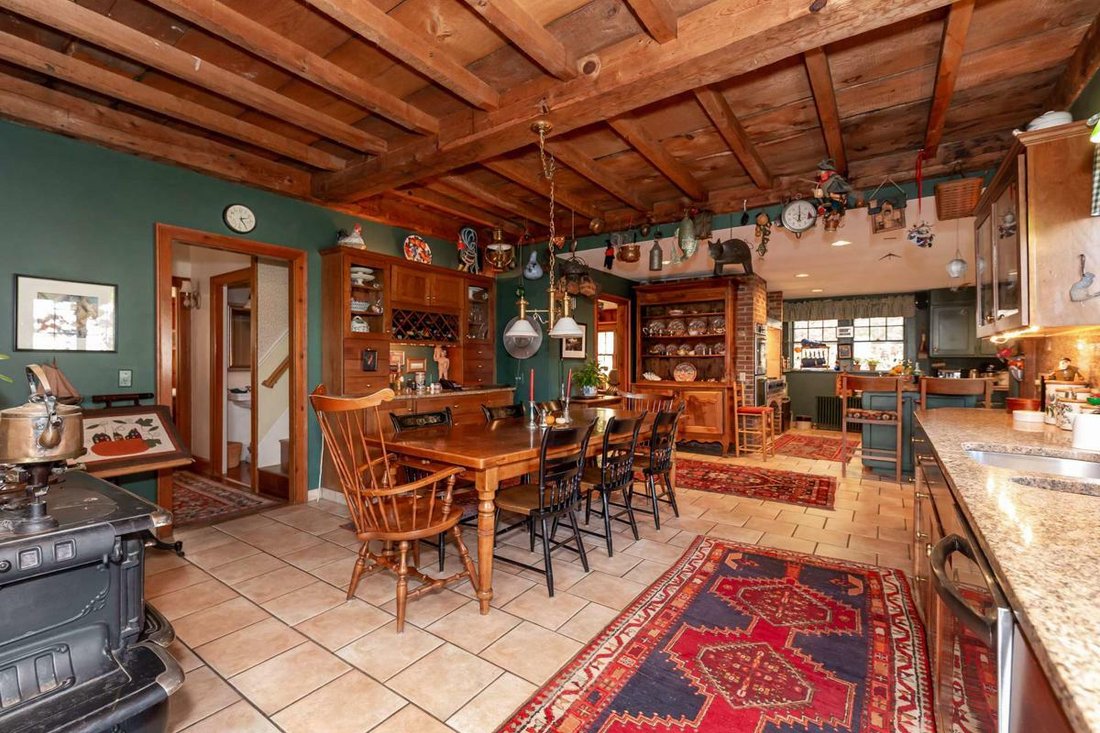 Antique Post And Beam Colonial In Amherst, New Hampshire, United States