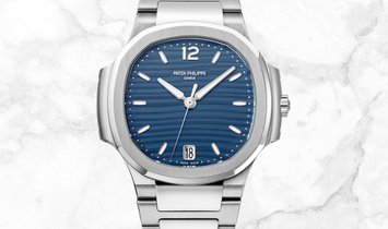 Patek Philippe Nautilus 7118/1A-001 Ladies Automatic Stainless Steel With Blue Opaline Dial