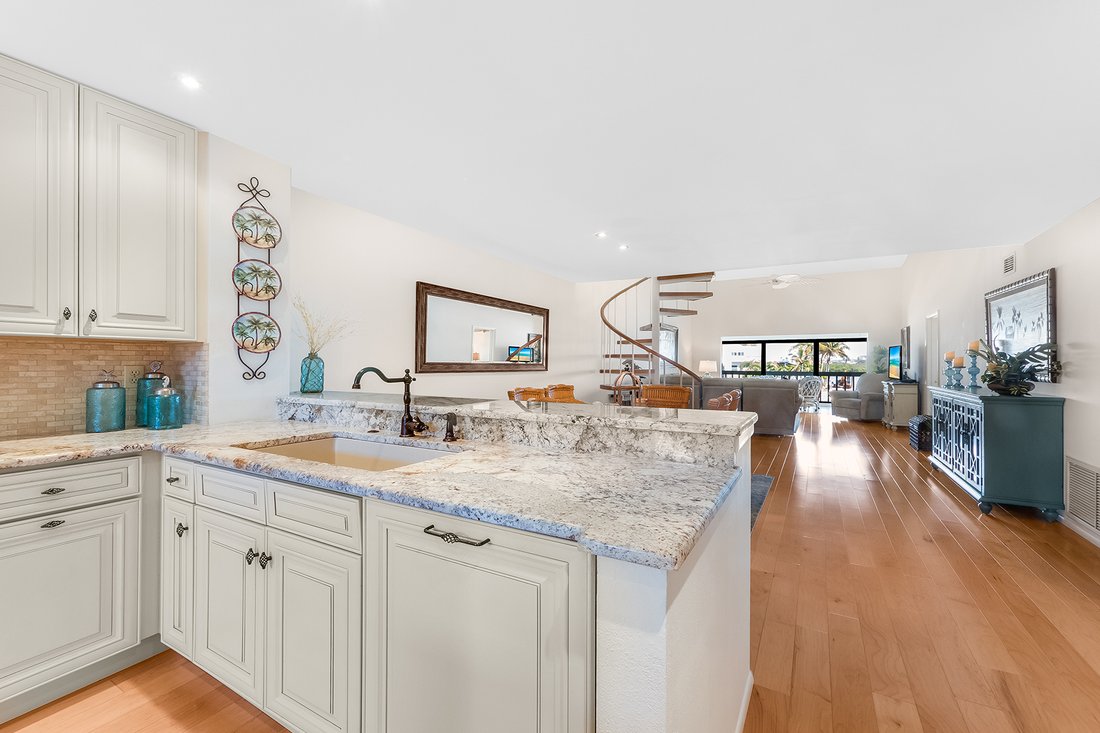 Condo in Siesta Key, Florida, United States 5 - 11332660