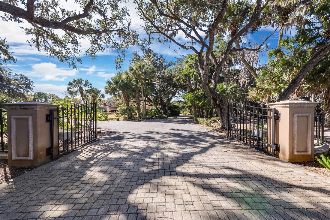 House in Sarasota, Florida, United States 2 - 11332551
