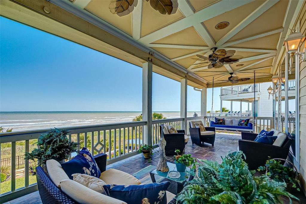 Luxury Beachfront Home in Galveston in Galveston, TX, United States for