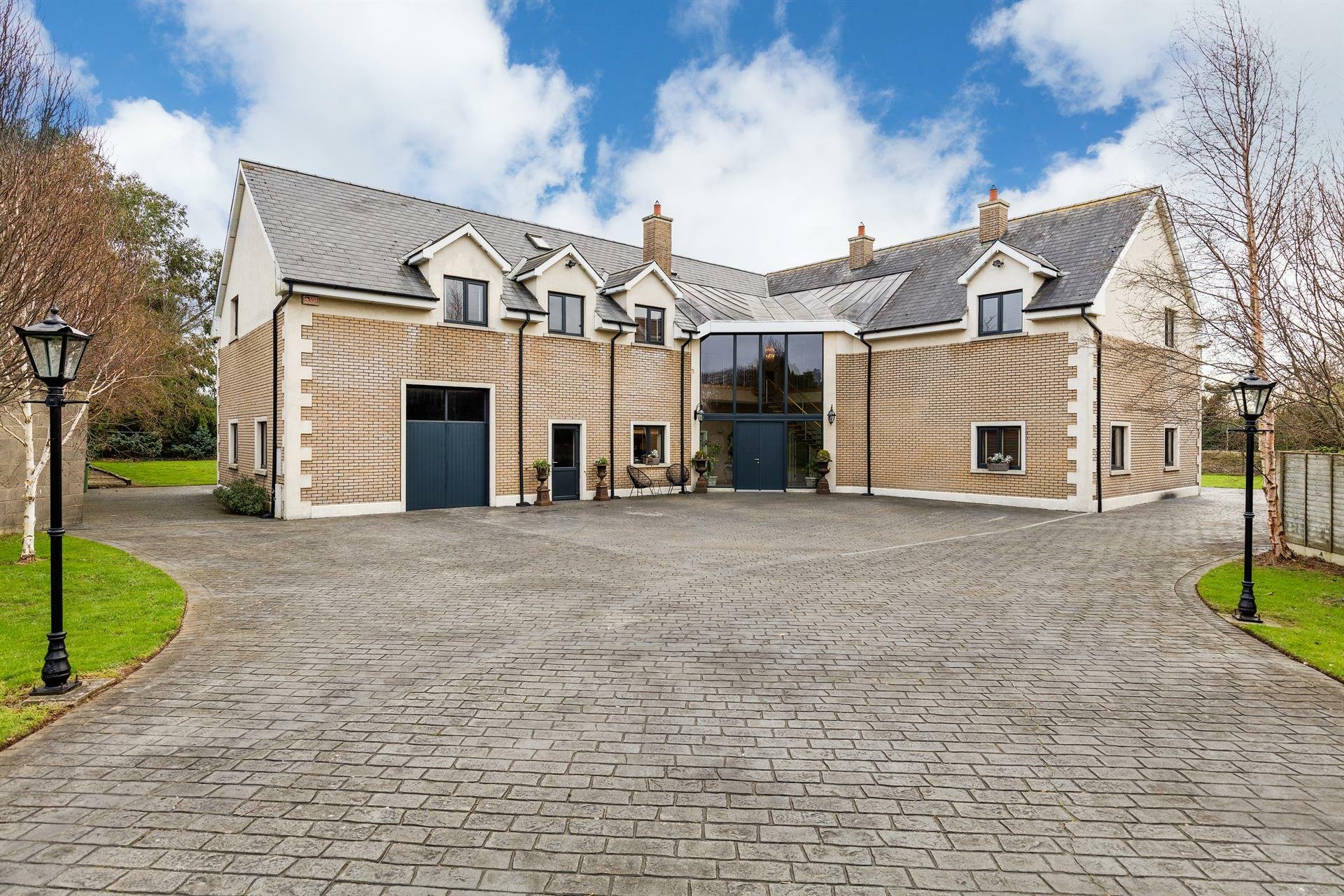 Blackwood Lodge In Malahide, Ireland For Sale (11177642)