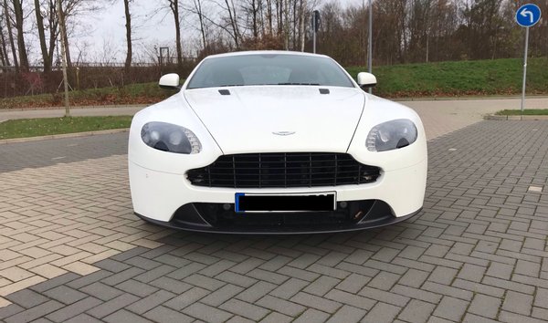 2016 Aston Martin V8 Vantage S (11345951)