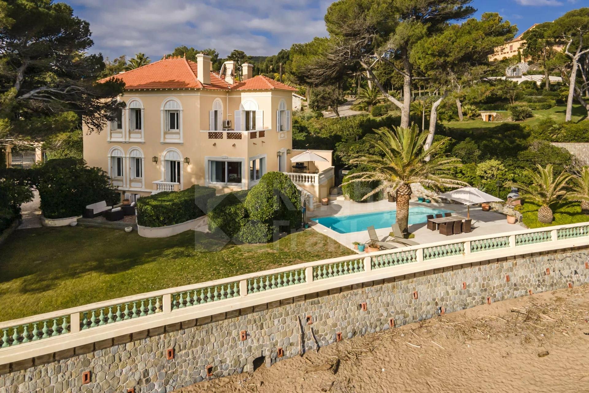 Verkauf Villa In Saint Raphael Provence Alpes Cote D Azur Frankreich Zum Verkauf 11246541