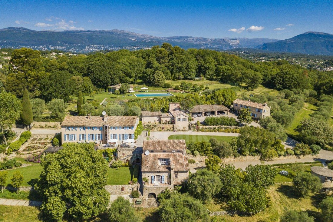 Villa in Valbonne, Provence-Alpes-Côte d'Azur, France 1 - 11348160