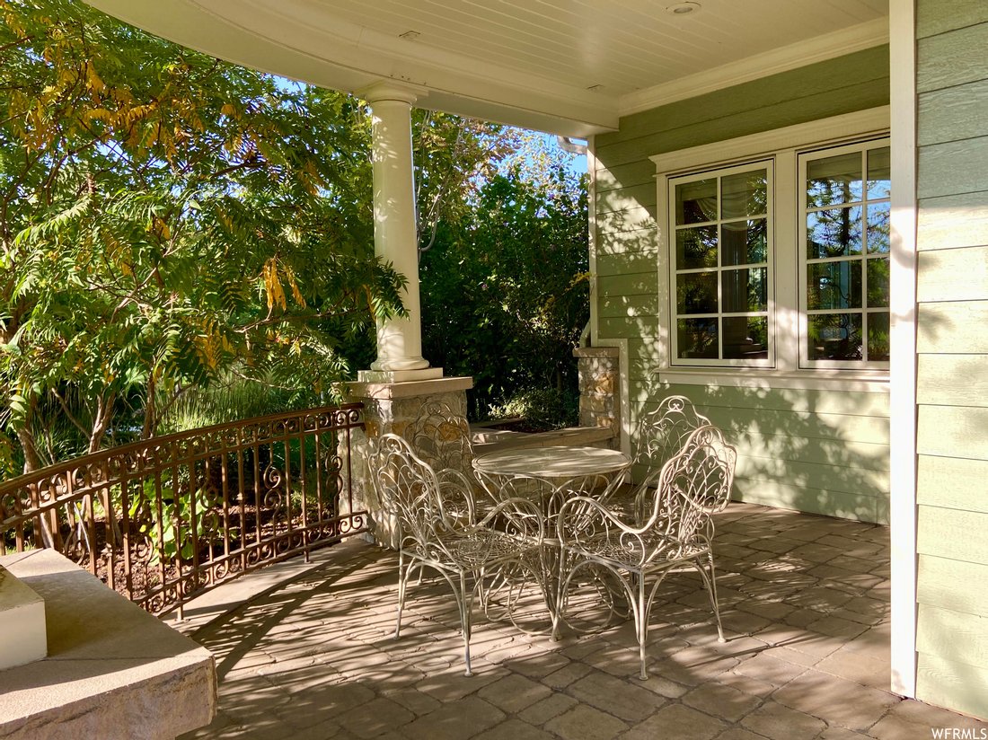 7 Bedrooms Single Family Attached In Lindon, Utah, United States For Sale (11354357)