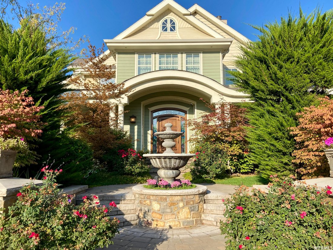 7 Bedrooms Single Family Attached In Lindon, Utah, United States For Sale (11354357)