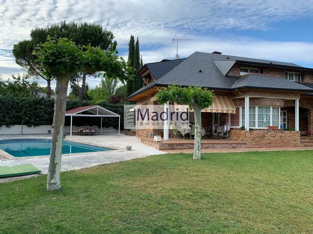 Luxury chalets for sale in Majadahonda, Community of Madrid, Spain ...