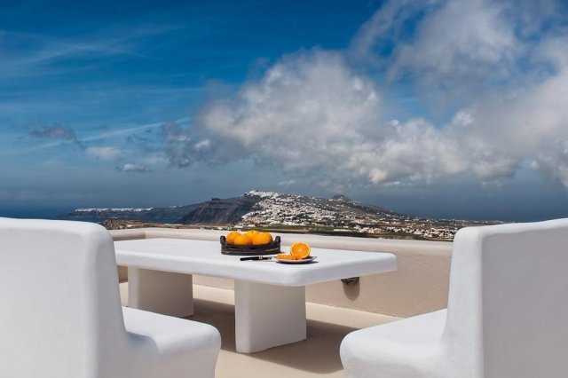 House in Thira, Aegean, Greece 3 - 11371472