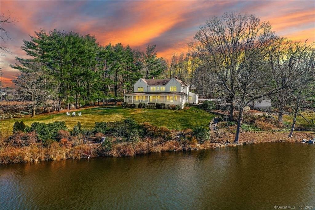 Expanded Colonial Home In Wilton Connecticut United States For Sale 