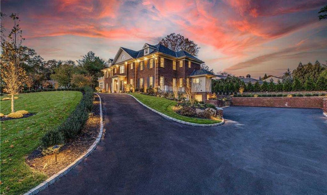 Magnificent New Construction In Great In Great Neck, New York, United