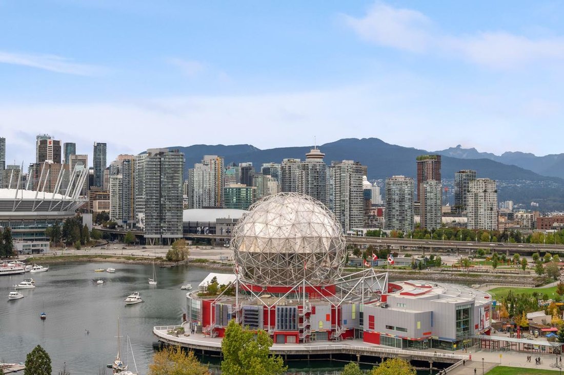 Condo in Vancouver, British Columbia, Canada 1 - 11310172