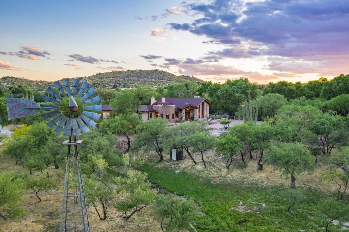 Hidden Valley Retreat In The Heart Of The In Tucson, Arizona, United