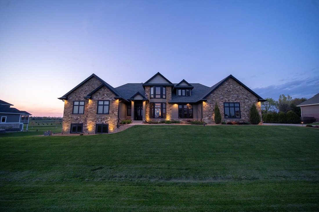 Hermosa Casa De Lujo Sun Prairie En Sun Prairie, Wisconsin, Estados