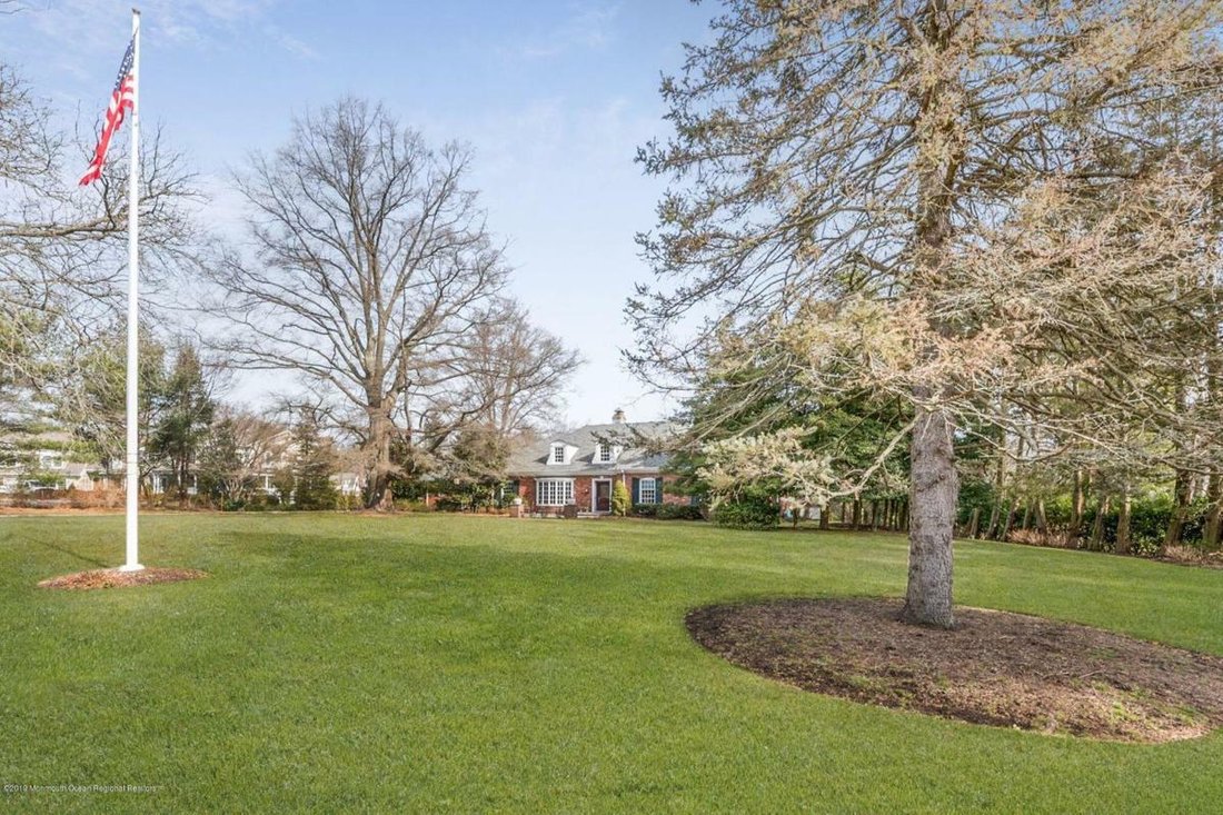 French Country Style Residence In Rumson, New Jersey, United States For