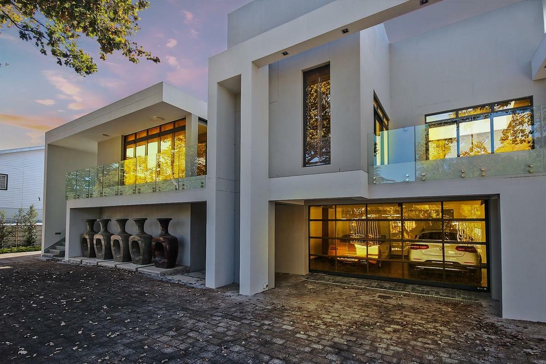 Luxury Family Home In Stellenbosch In Stellenbosch, Western Cape, South