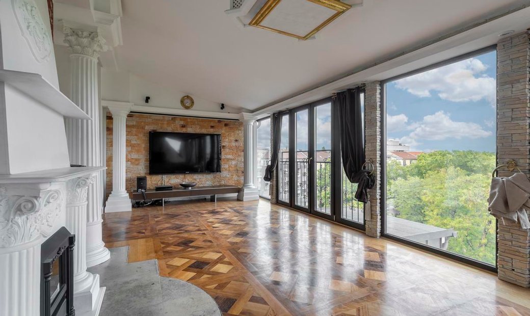 Penthouse In Prime Location With Panoramic Window In Tiergarten Berlin Germany For Sale 11310331