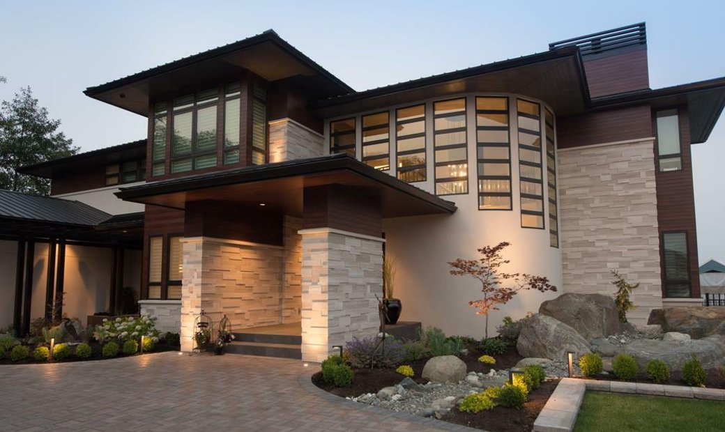 Luxury Oceanfront With Year Round In Campbell River, British Columbia