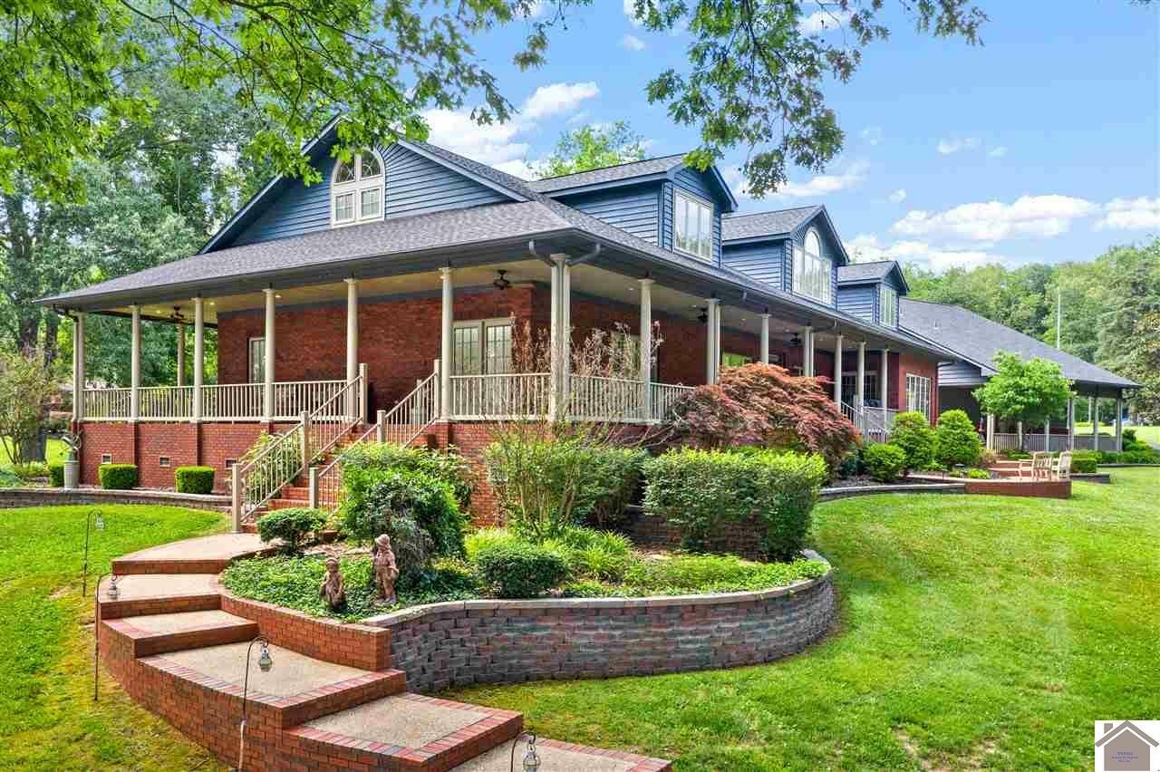 Remarkable Lakefront Home On Kentucky Lake In Murray, Kentucky, United