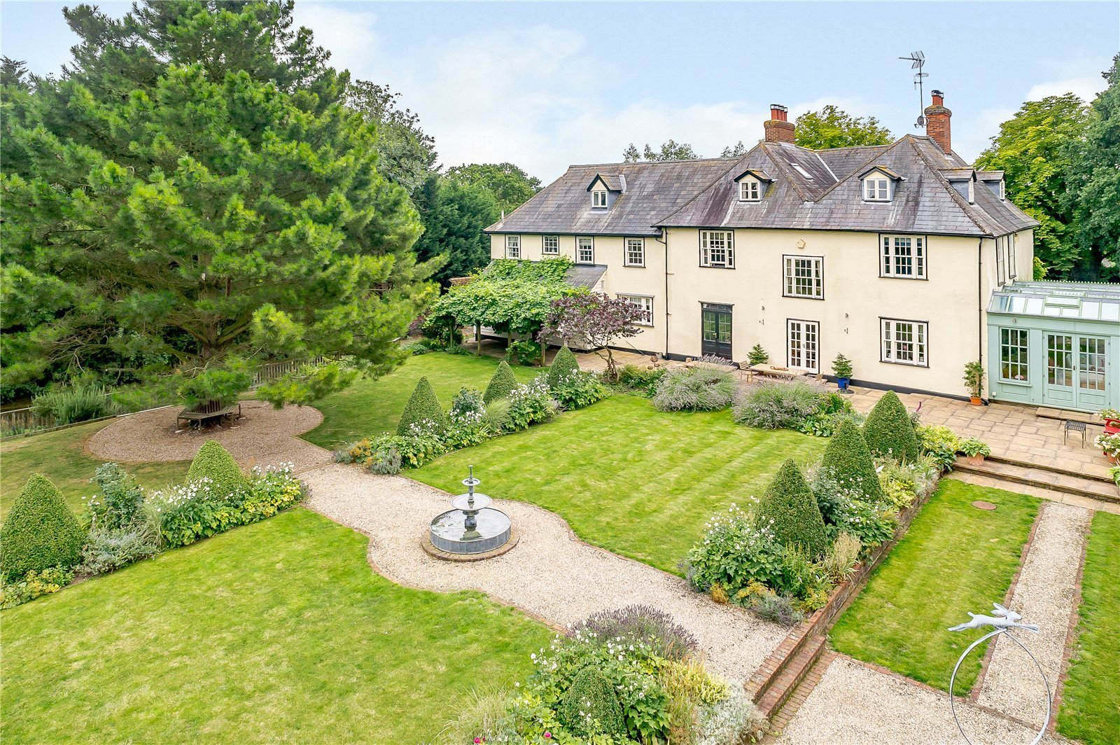 Grove House In Braintree, England, United Kingdom For Sale (11313233)