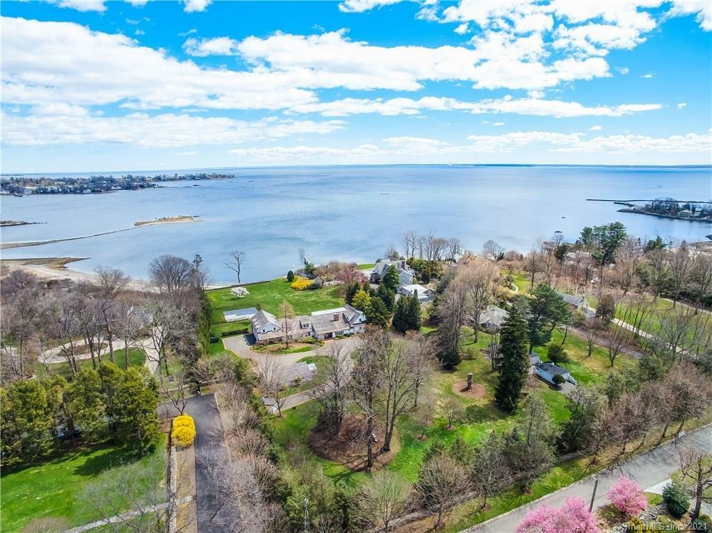 Spectacular Waterfront Estate In In Stamford, Connecticut, United