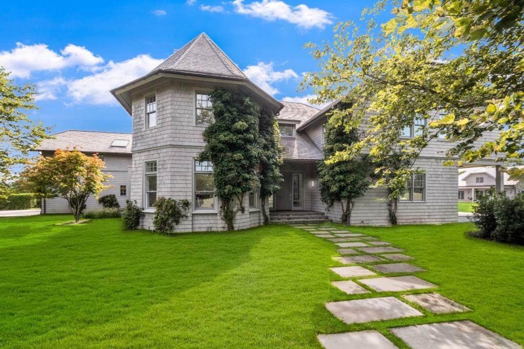 Completely Renovated Contemporary On A In Water Mill, New York, United